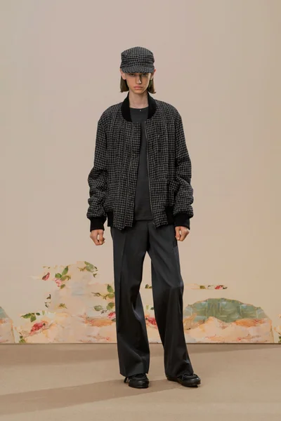 Look 15